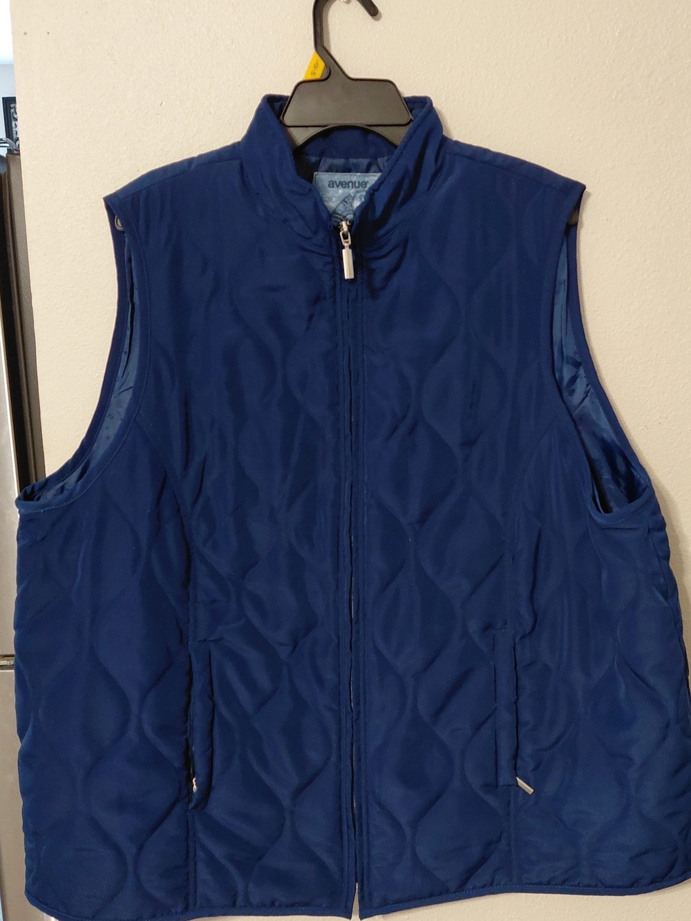 Avenue Quilted Vest in Royal Blue